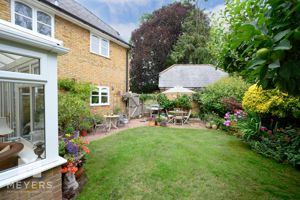 Photo 9- click for photo gallery